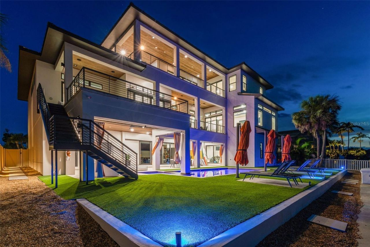 105 9th Street E, Tierra Verde, FL 33715 Photo