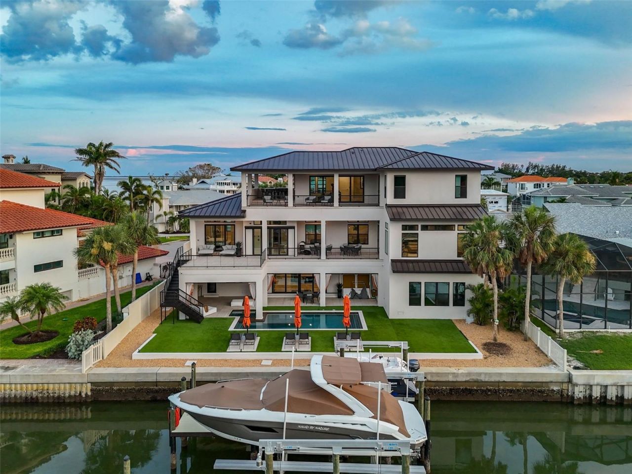 105 9th Street E, Tierra Verde, FL 33715 Photo