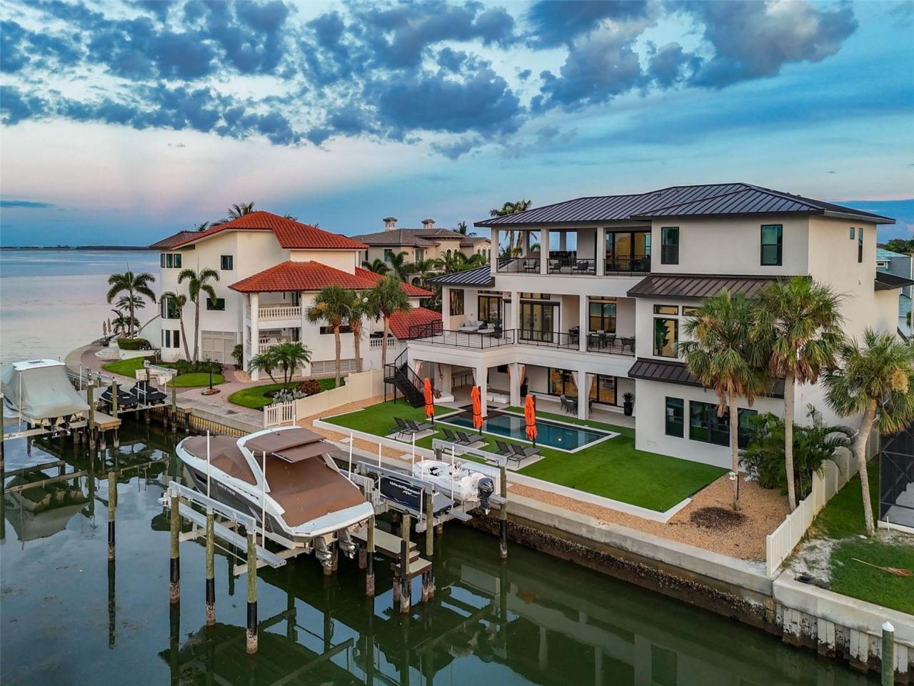 105 9th Street E, Tierra Verde, FL 33715 Photo