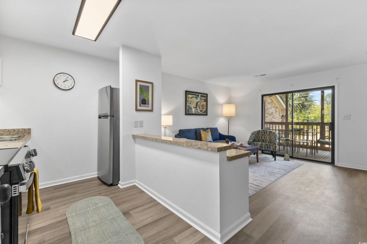 200 Double Eagle Dr. Photo 14