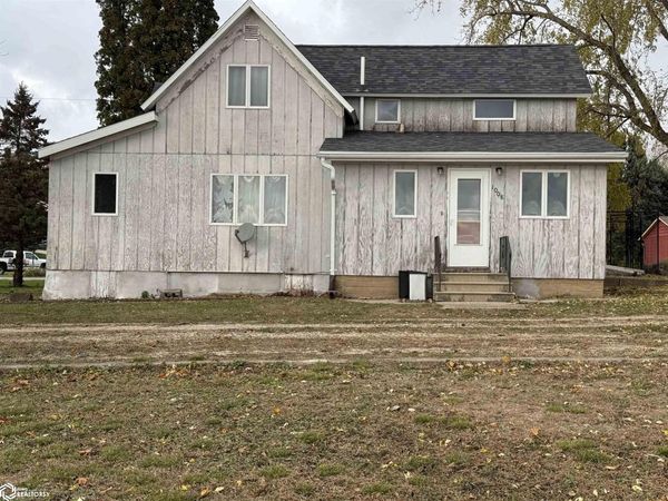 1008 Haugen St, Ruthven, IA 51358