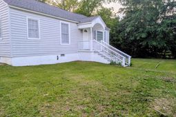 223 Caldwell Street photo 4
