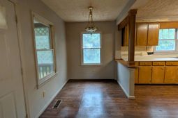 223 Caldwell Street photo 4