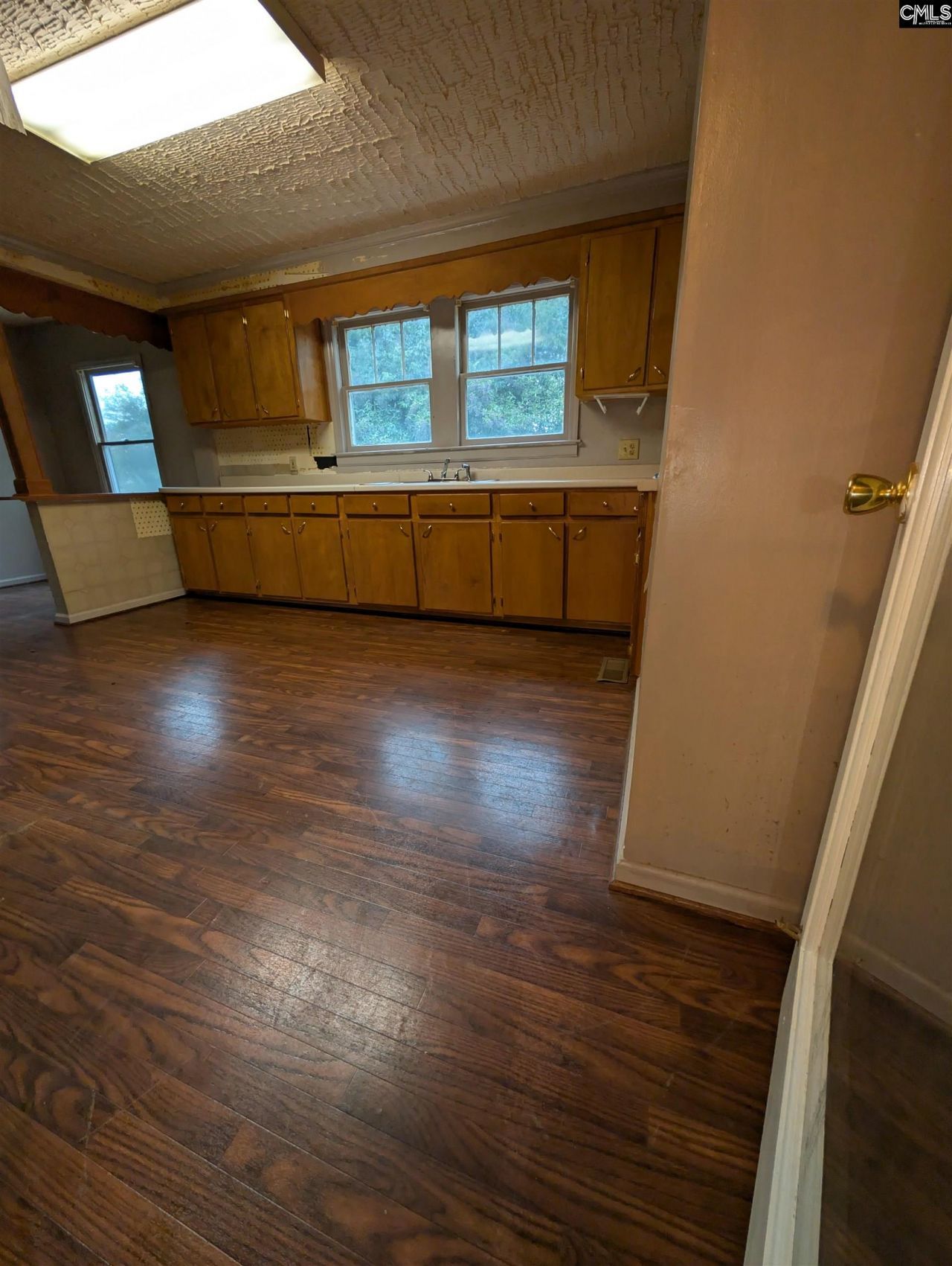 223 Caldwell Street Photo 5