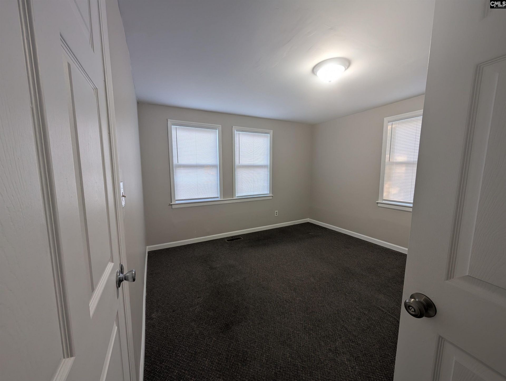 223 Caldwell Street Photo 7