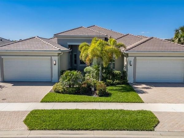 16483 Orinda WAY, BONITA SPRINGS, FL 34135