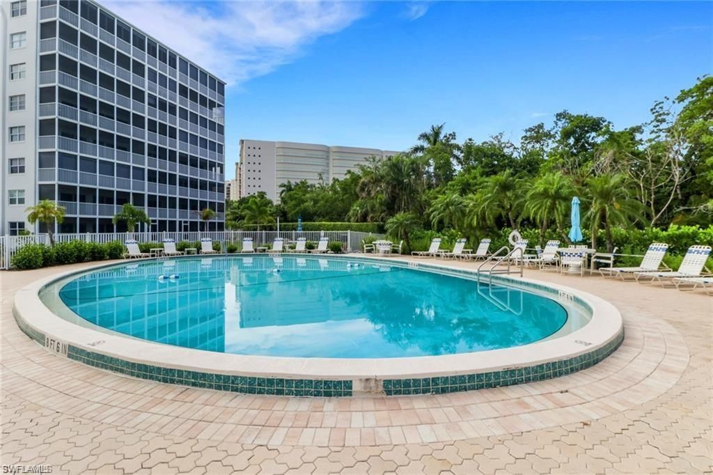1 Bluebill Ave, Unit 703, Naples, FL 34108 Photo