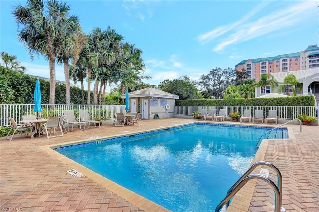 5899 Chanteclair Dr, Unit 226, Naples, FL 34108 Photo