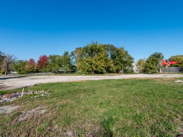 10038 W Beach Road, Beach Park, IL 60087