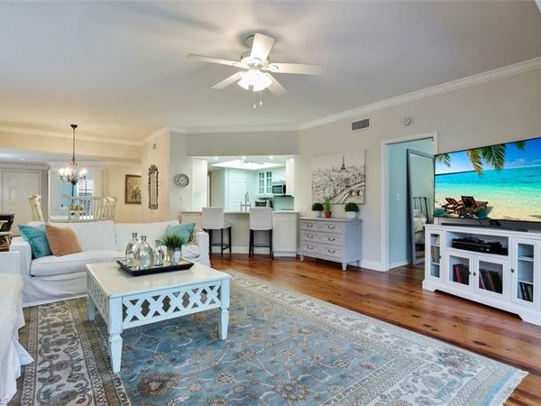5897 Chanteclair DR, Unit 313, NAPLES, FL 34108
