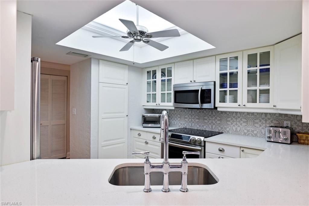 5897 Chanteclair Dr, Unit 313, Naples, FL 34108 Photo