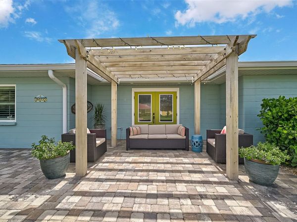 1099 NOKOMIS AVENUE S, VENICE, FL 34285