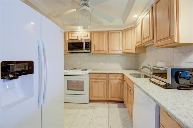 305 N Pompano Beach Boulevard, Unit 1003, Pompano Beach, FL 33062 Photo