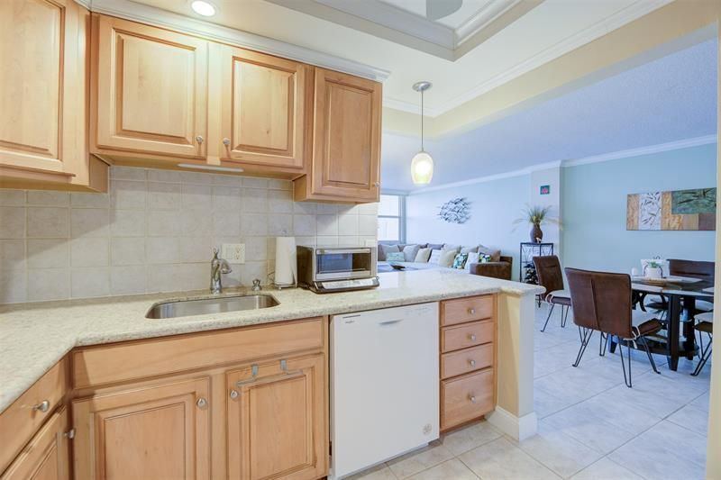 305 N Pompano Beach Boulevard, Unit 1003, Pompano Beach, FL 33062 Photo