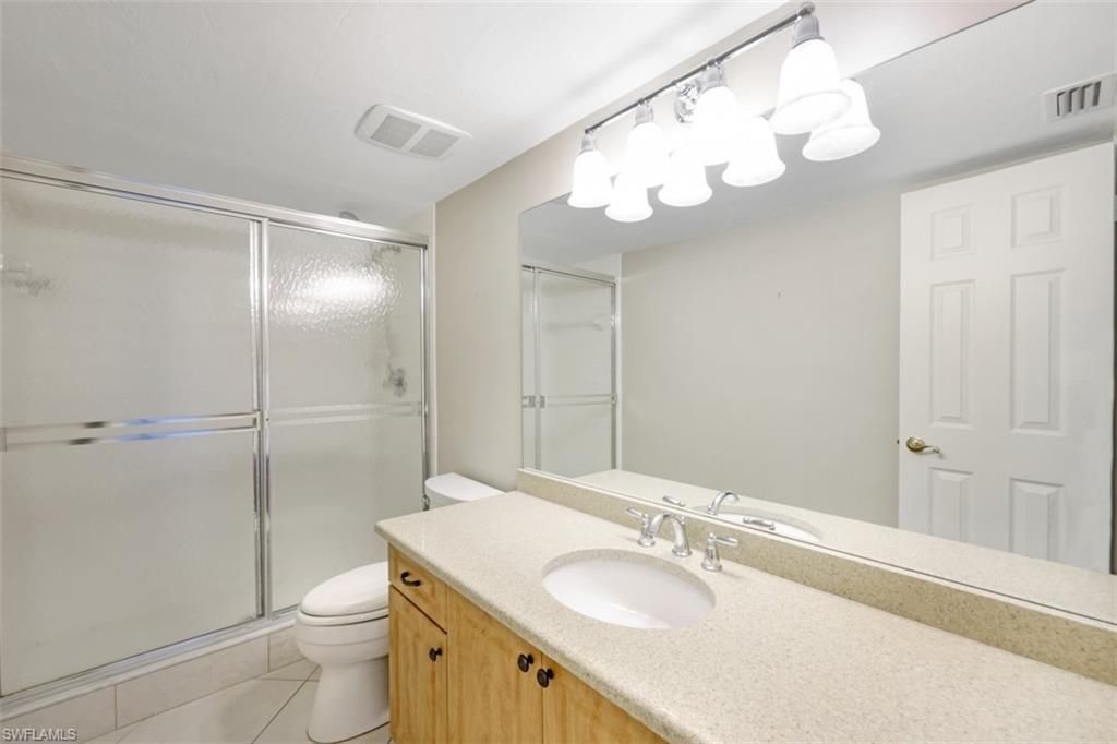 6525 Valen Way, Unit D-302, Naples, FL 34108 Photo