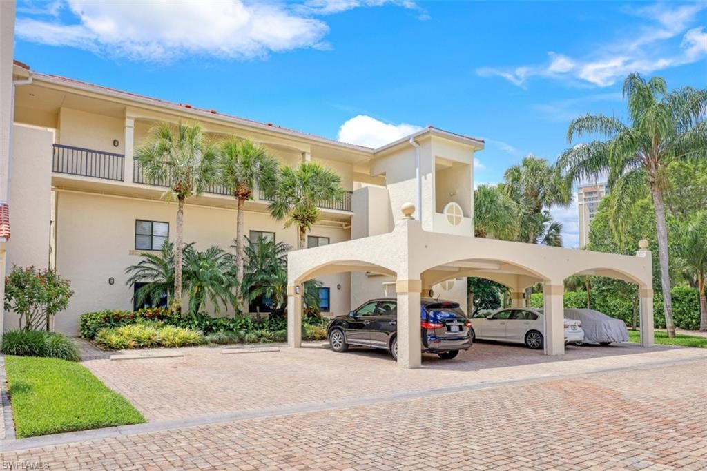 6525 Valen Way, Unit D-302, Naples, FL 34108 Photo