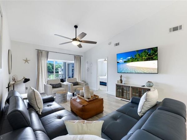 824 Tanbark DR, Unit 204, NAPLES, FL 34108
