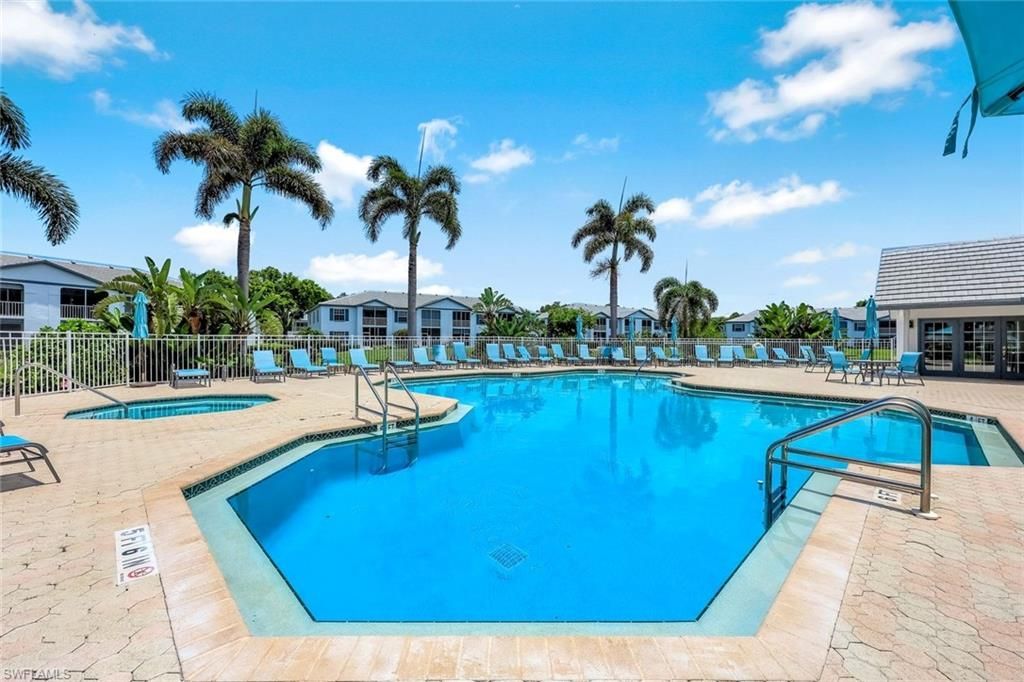 824 Tanbark Dr, Unit 204, Naples, FL 34108 Photo