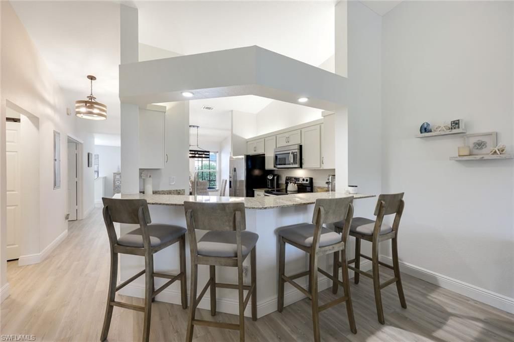 824 Tanbark Dr, Unit 204, Naples, FL 34108 Photo