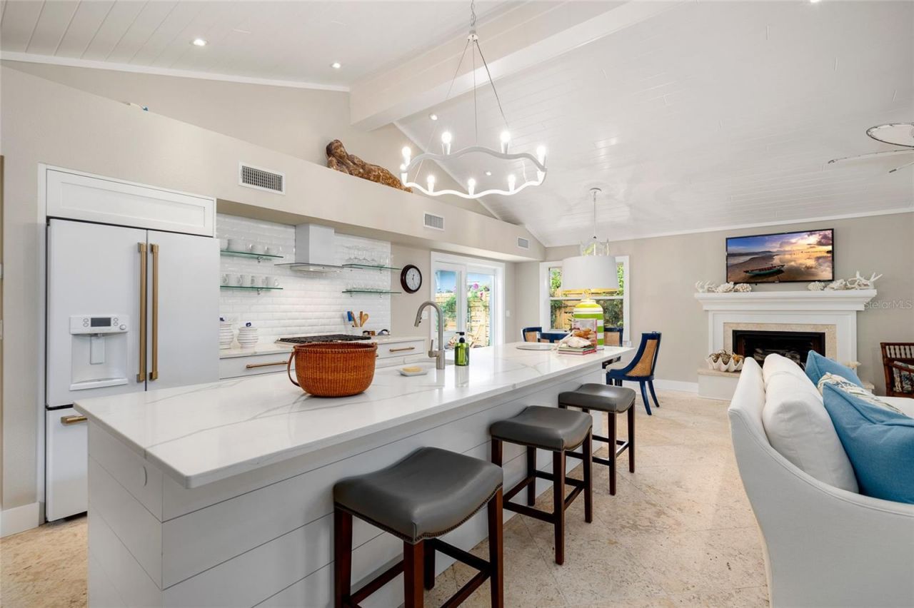 350 Gilchrist Avenue, Boca Grande, FL 33921 Photo
