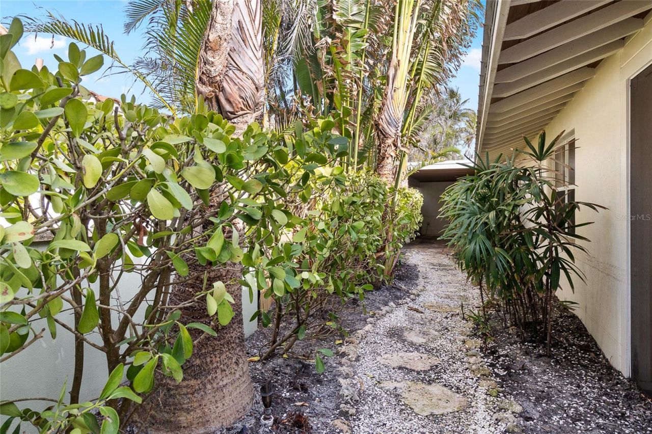 350 Gilchrist Avenue, Boca Grande, FL 33921 Photo
