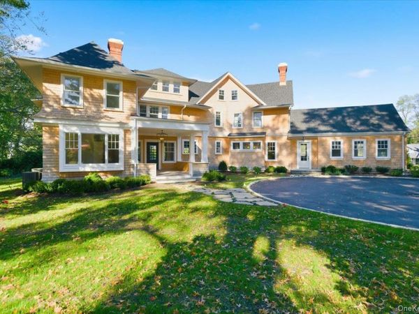 43 Soundview Drive, Huntington Bay, NY 11743