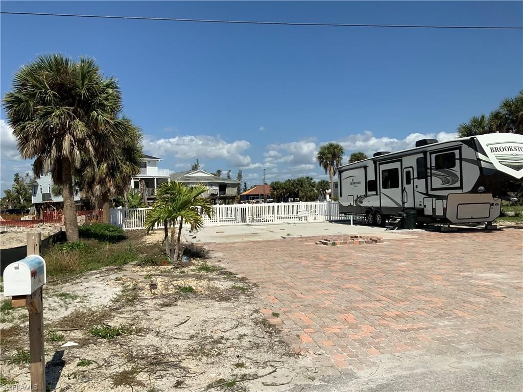 6041 Gulf Rd, Fort Myers Beach, FL 33931 Photo