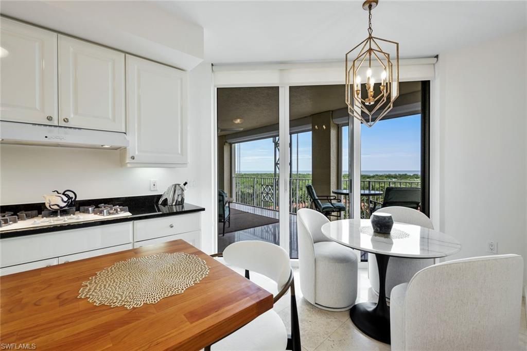 6597 Nicholas Blvd, Unit 705, Naples, FL 34108 Photo