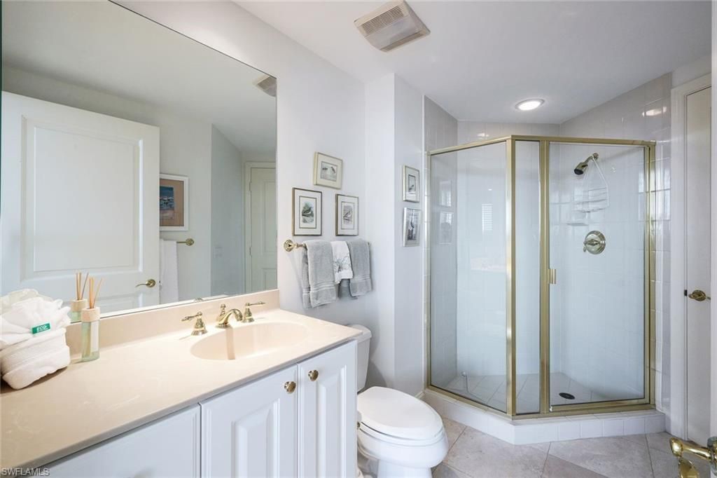 6597 Nicholas Blvd, Unit 705, Naples, FL 34108 Photo
