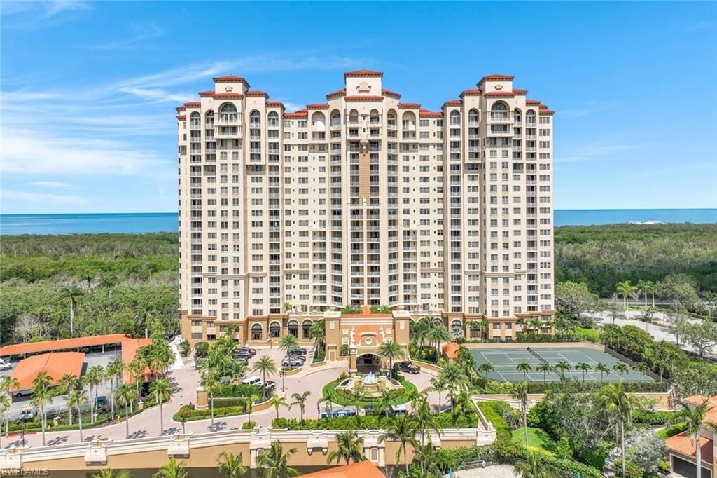 6597 Nicholas Blvd, Unit 705, Naples, FL 34108 Photo