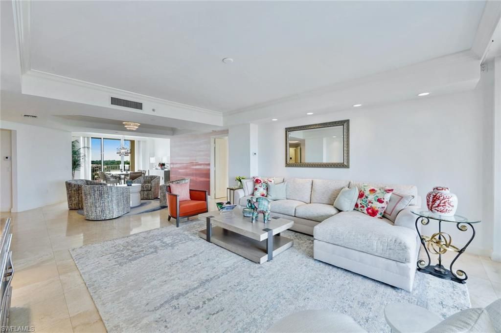 6597 Nicholas Blvd, Unit 705, Naples, FL 34108 Photo