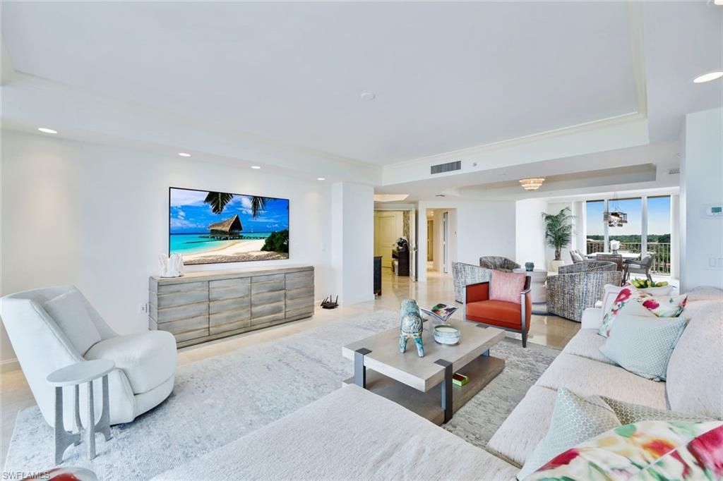 6597 Nicholas Blvd, Unit 705, Naples, FL 34108 Photo