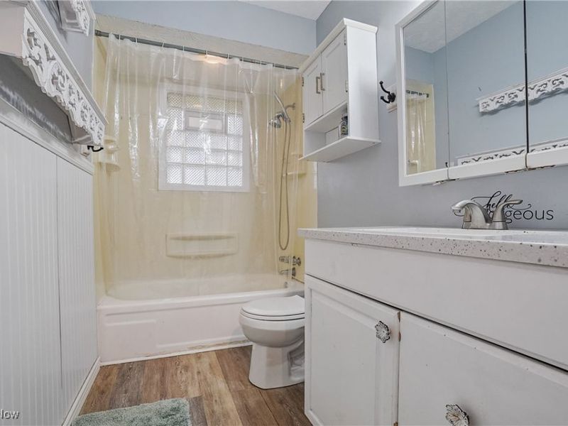 2063 Woodland Trace, Youngstown, OH 44515 Photo 12