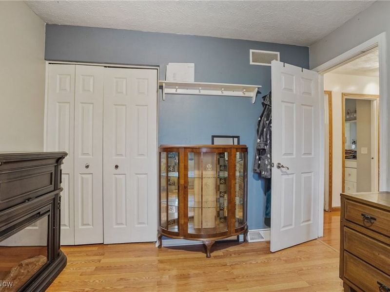 2063 Woodland Trace, Youngstown, OH 44515 Photo 16