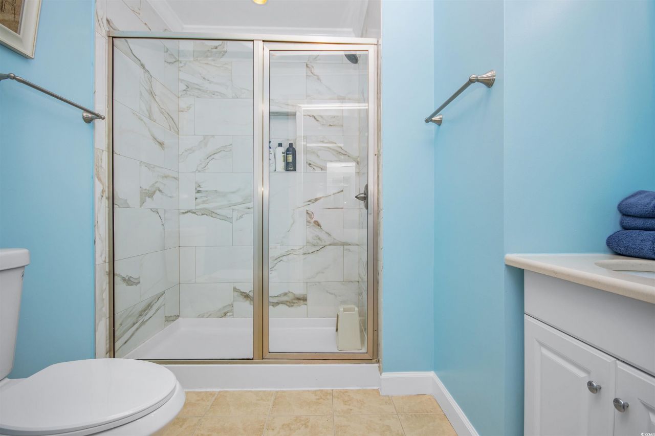 9530 Shore Dr. Photo 17