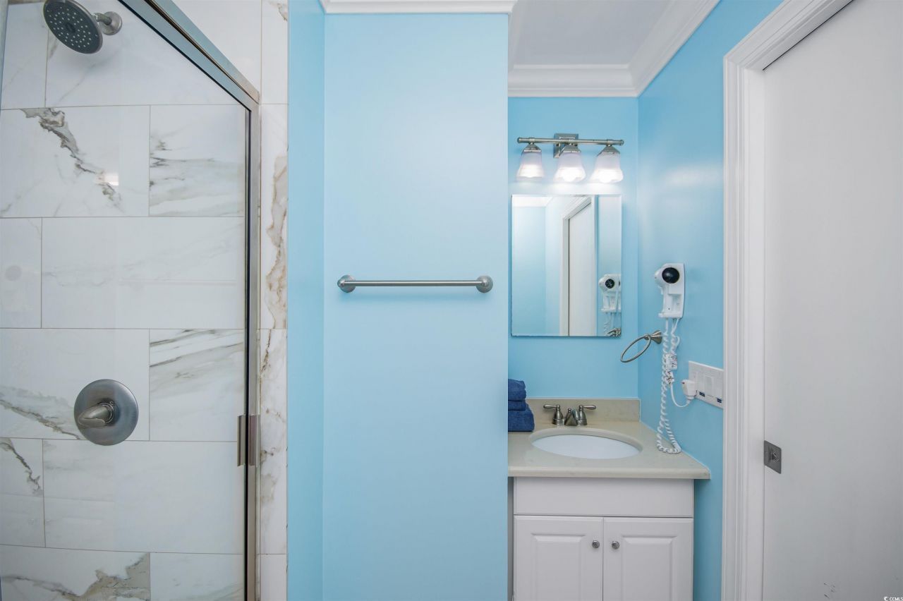 9530 Shore Dr. Photo 18