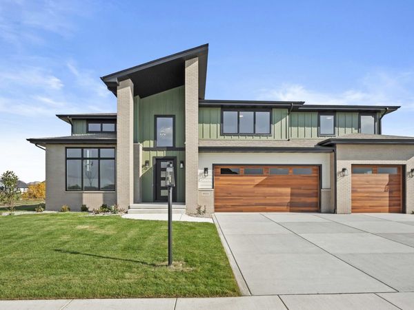 9935 Switch Grass Lane, St. John, IN 46373