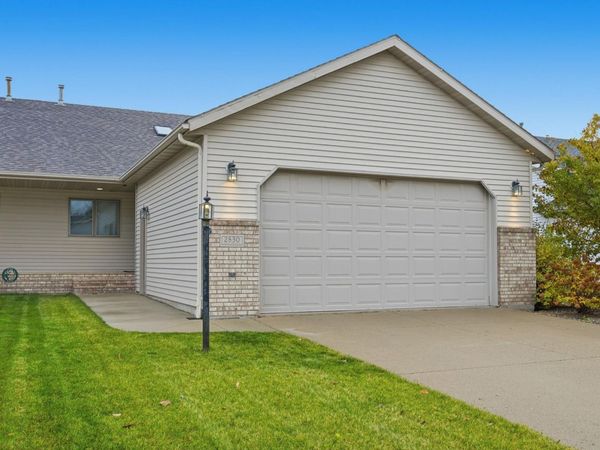 2830 Wheatland Drive S, Fargo, ND 58103