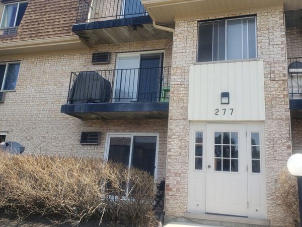 277 Shorewood Drive, Unit 2A, Glendale Heights, IL 60139