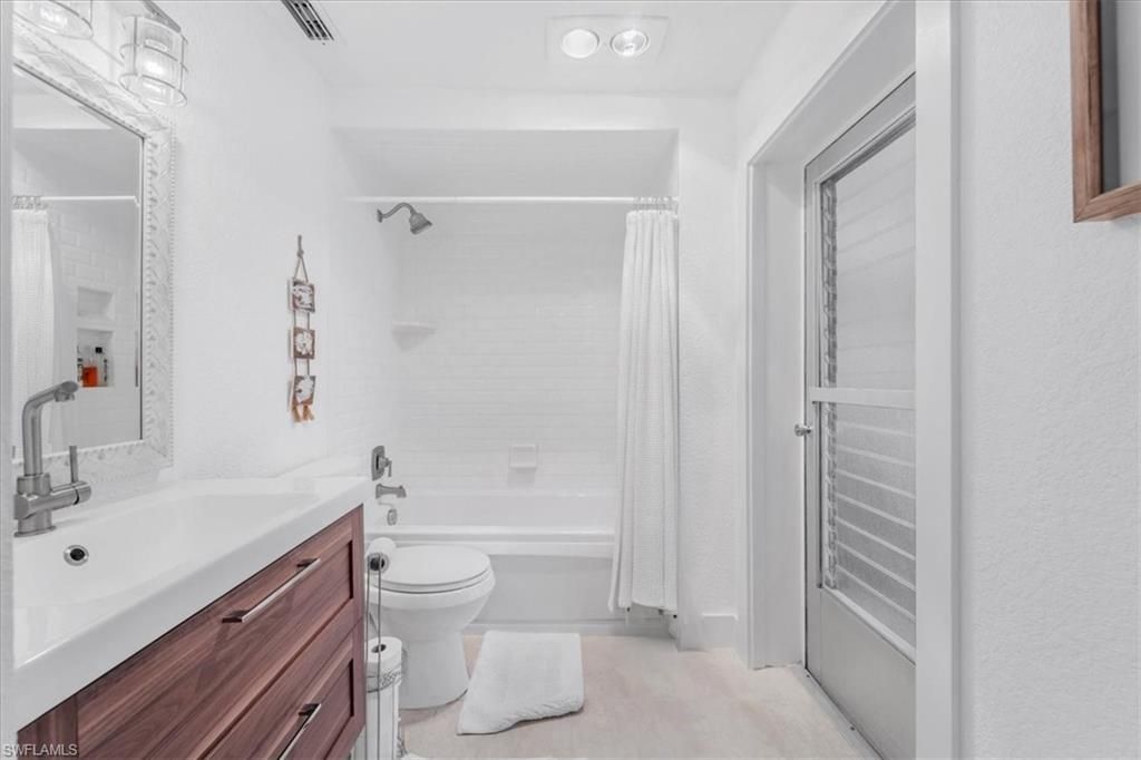 3908 SE 16th Pl, Cape Coral, FL 33904 Photo