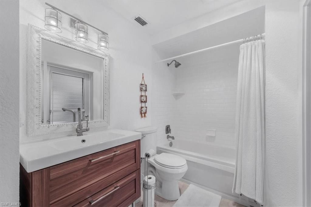 3908 SE 16th Pl, Cape Coral, FL 33904 Photo