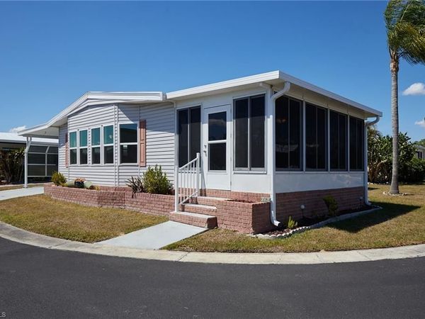 15 Ilex ST, ALVA, FL 33920