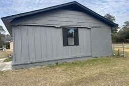 571 SW Sherrie Lane photo 4