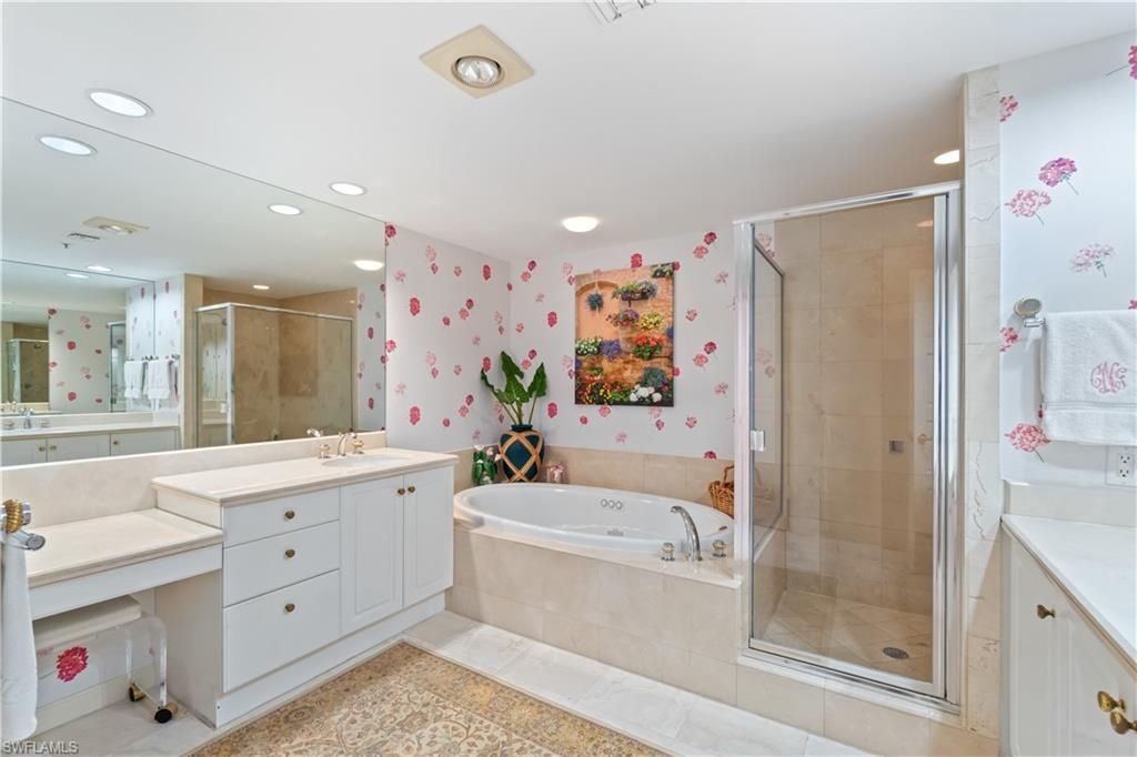 3971 Gulf Shore Blvd N, Unit 802, Naples, FL 34103 Photo