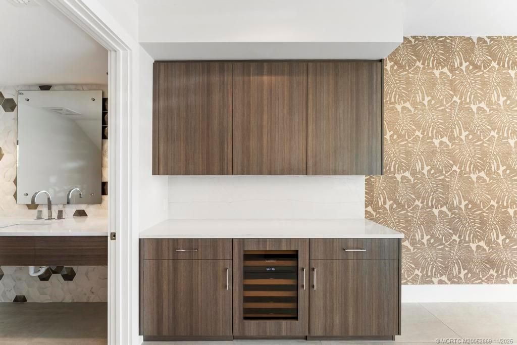 53 SE Seminole Street, Unit 1A, Stuart, FL 34994 Photo