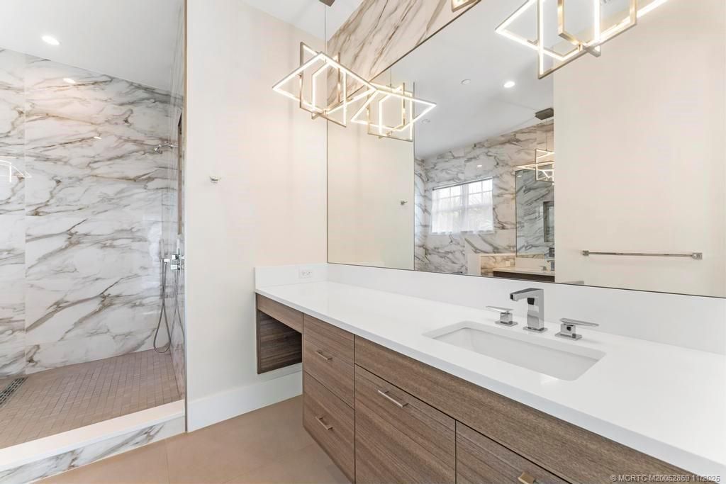 53 SE Seminole Street, Unit 1A, Stuart, FL 34994 Photo