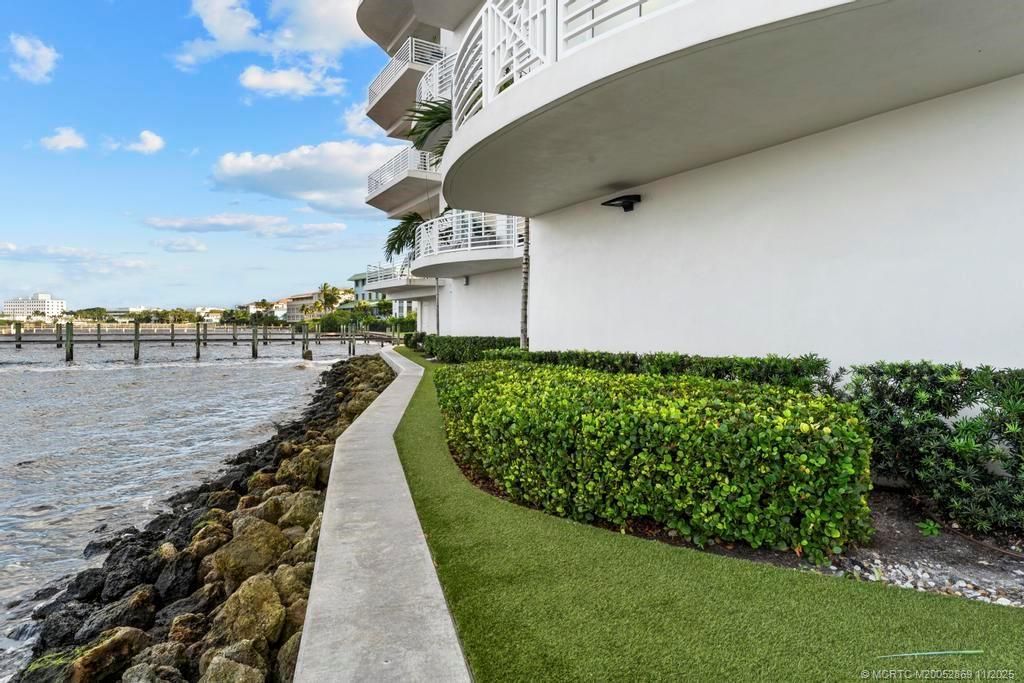 53 SE Seminole Street, Unit 1A, Stuart, FL 34994 Photo