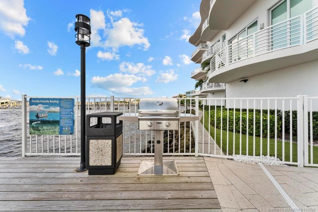 53 SE Seminole Street, Unit 1A, Stuart, FL 34994 Photo