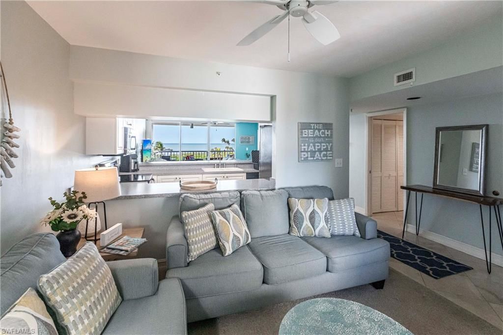 40 Seagate Dr, Unit 202A, Naples, FL 34103 Photo