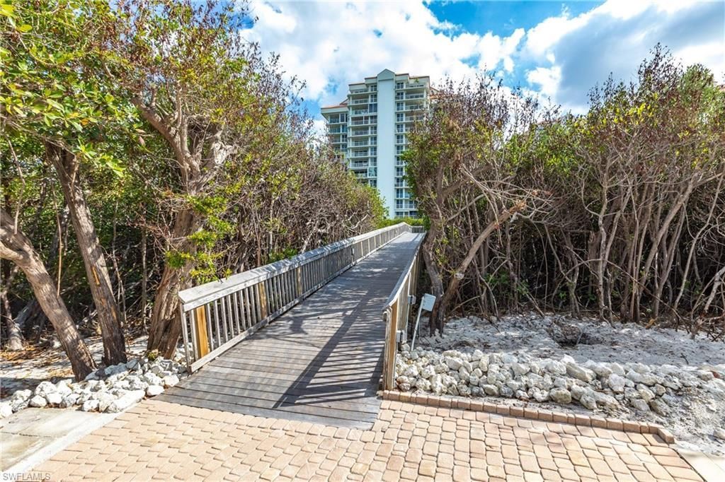 40 Seagate Dr, Unit 202A, Naples, FL 34103 Photo